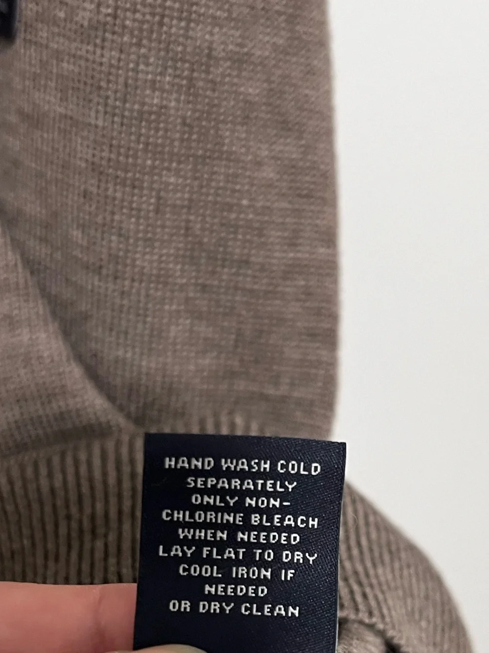 Hart Shaffner Marx 100% Merino Wool Vest Size Large NWT